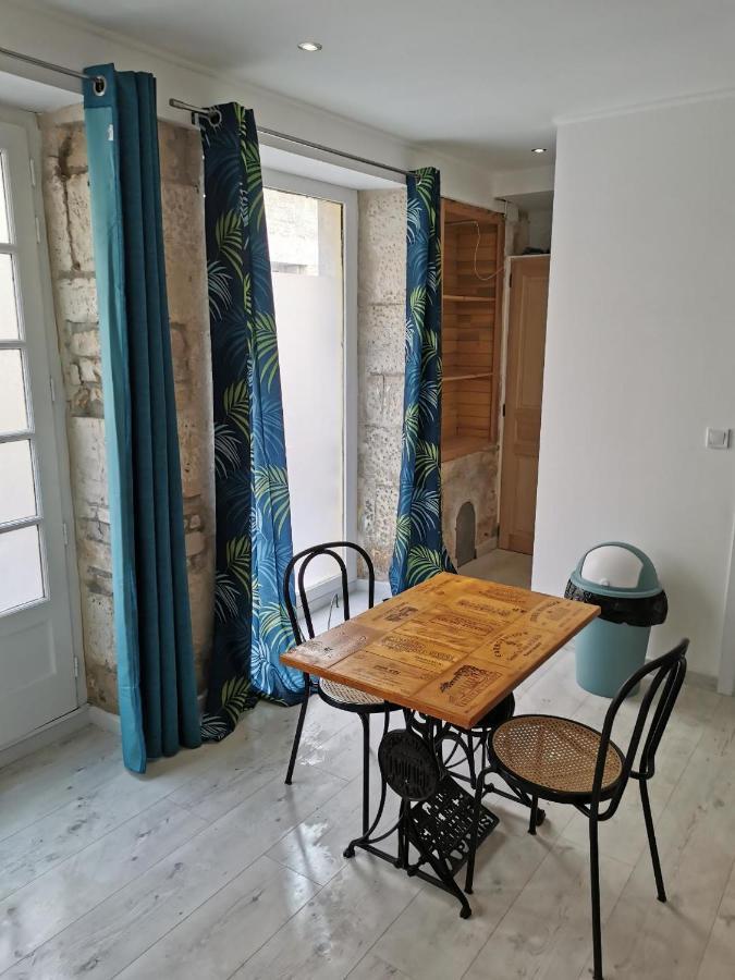Studio Renove Centre Mansle Appartement Buitenkant foto