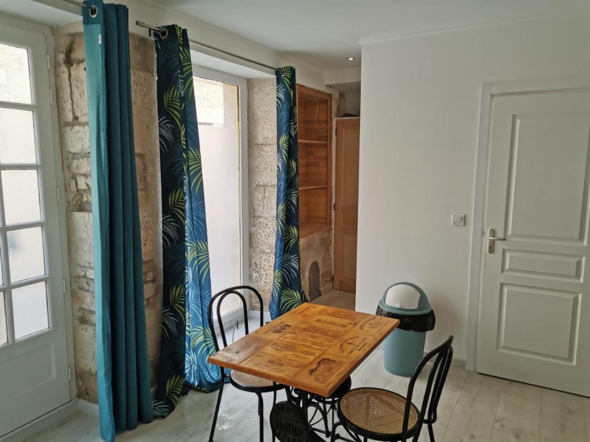 Studio Renove Centre Mansle Appartement Buitenkant foto